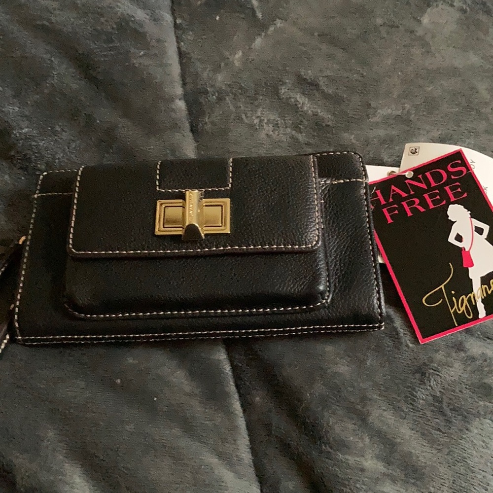 NWT Tiganello genuine leather slim x-body bag